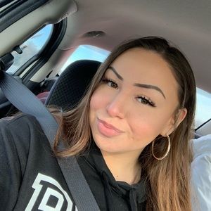 Meet your Posher, Aurora